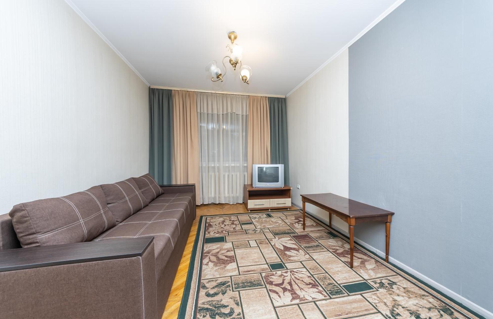 1К.Квартира В Центре Печерска.Лабораторный Пер.26 基輔 外观 照片